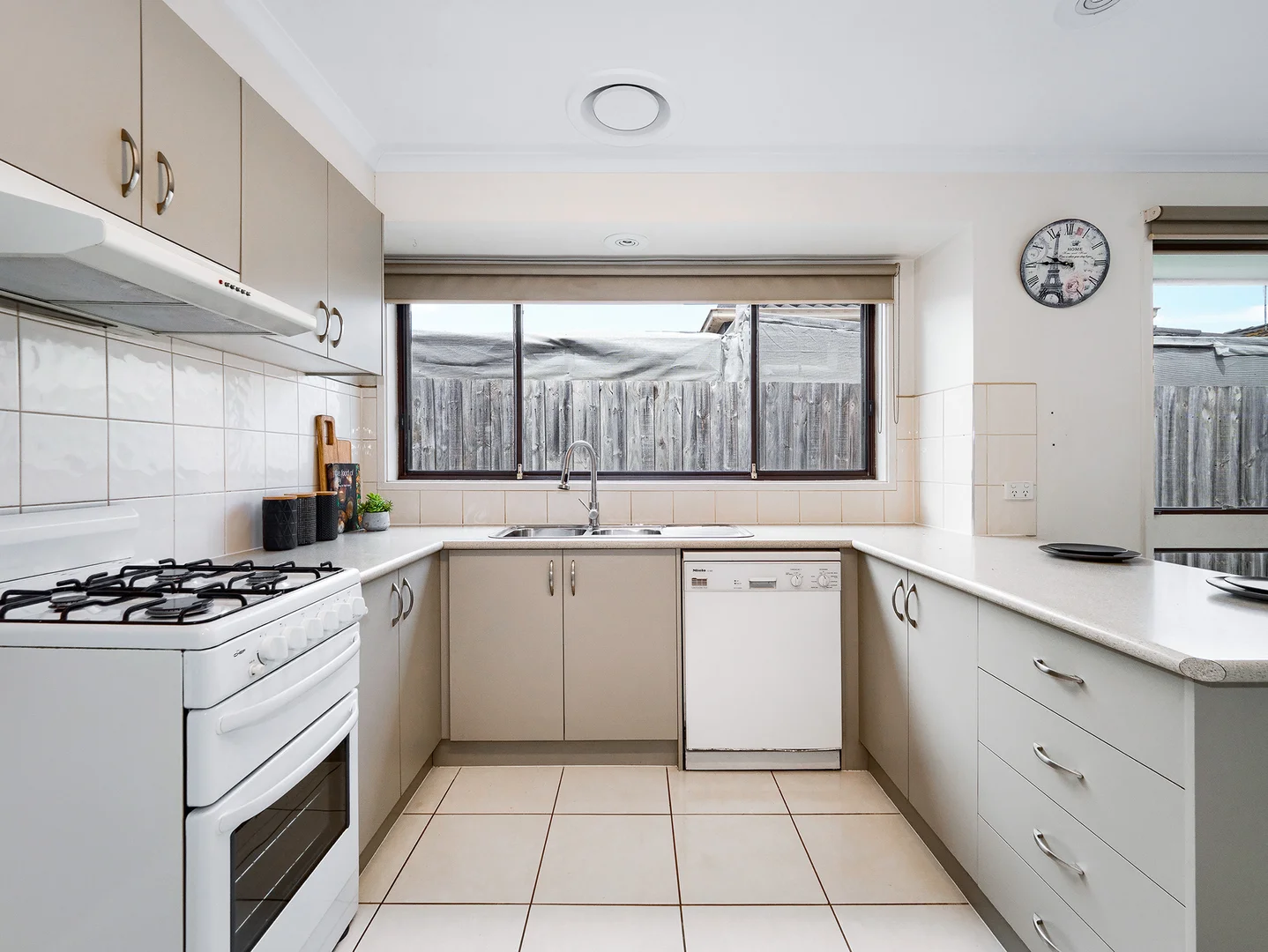 Additional image 2 of 20 Huon Park Road, Cranbourne North VIC 3977