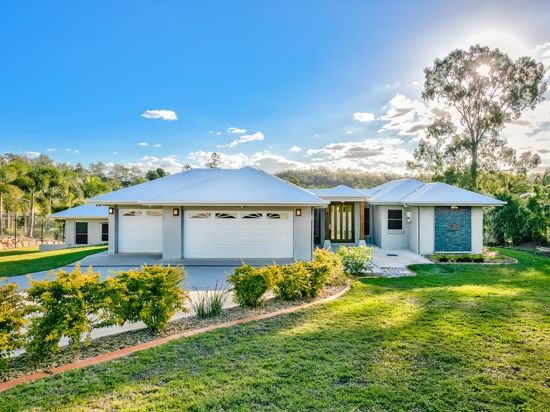 4 bedrooms House in 9 Bunya Lake Court BUNYA QLD, 4055