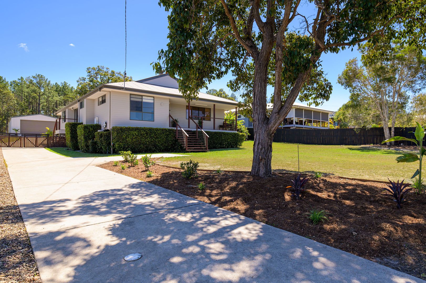 14 Endeavour Drive, Cooloola Cove Property History & Address Research