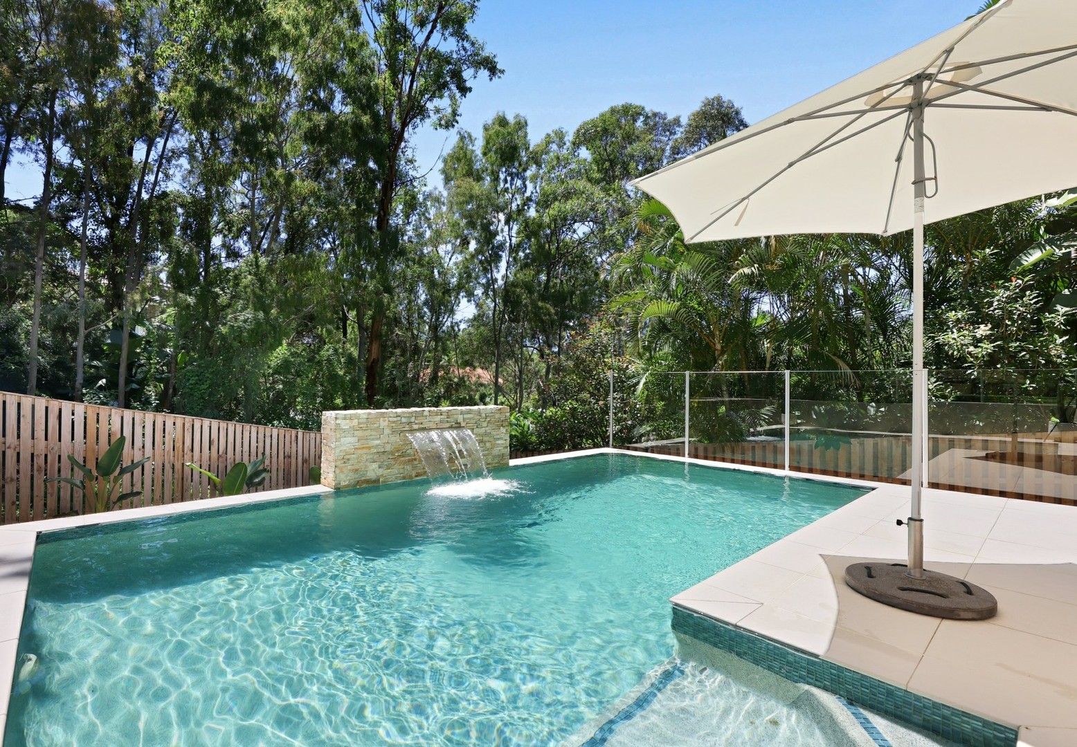 5 Pago Terrace, Pacific Pines QLD 4211, Image 1