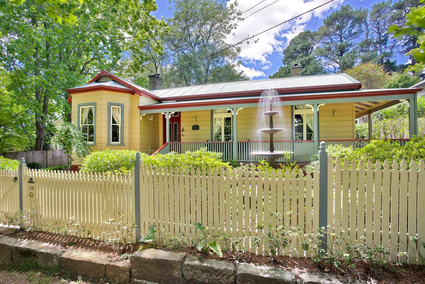 116 Falls Road, Wentworth Falls Property History & Address Research
