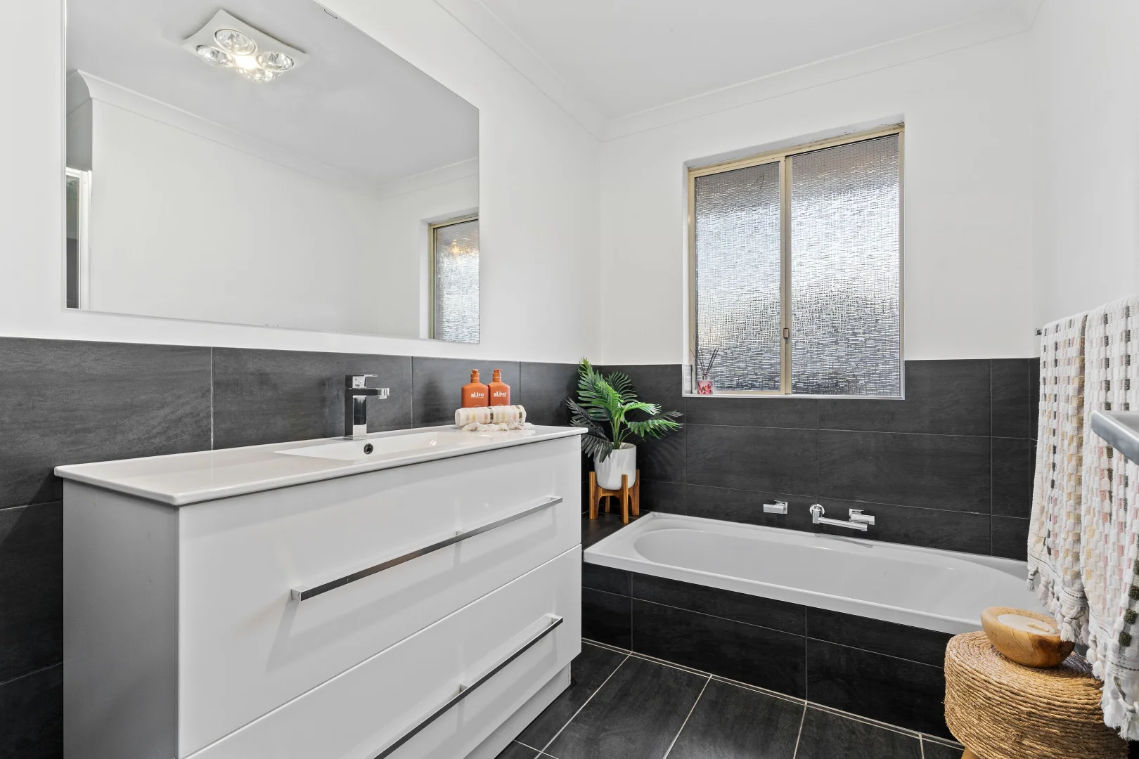 Additional image 18 of 26 Baltic Mews, Waikiki WA 6169