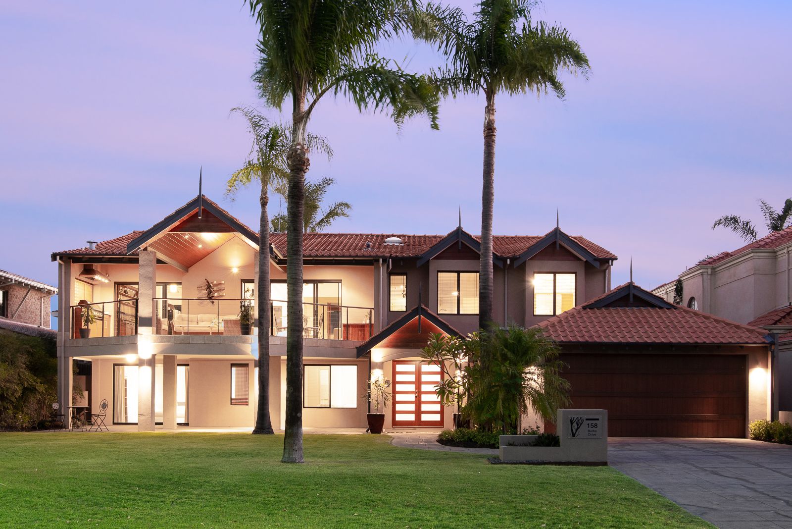 5 bedrooms House in 158 Burke Drive ATTADALE WA, 6156