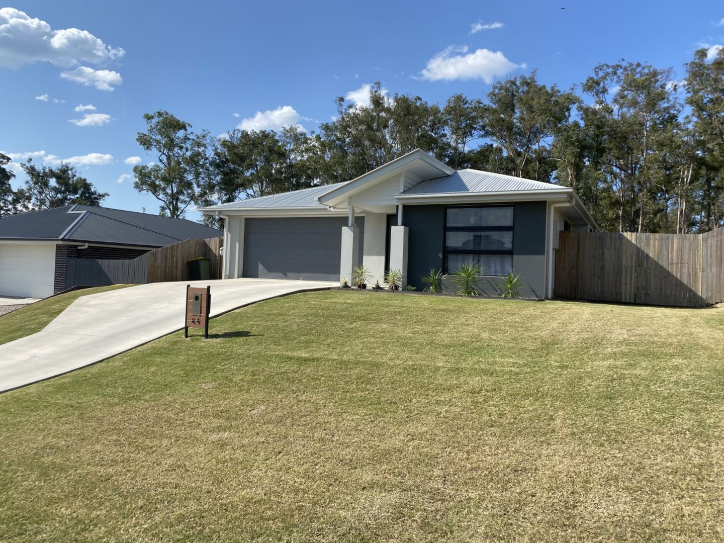 44 Heights Drive Gympie Qld 4570 House For Rent 390 Domain