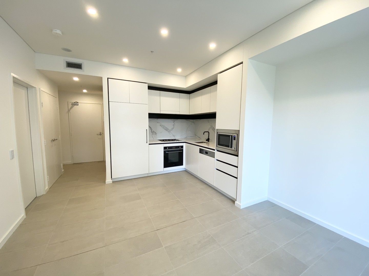 1 bedrooms Apartment / Unit / Flat in 305/2C Wharf Road MELROSE PARK NSW, 2114