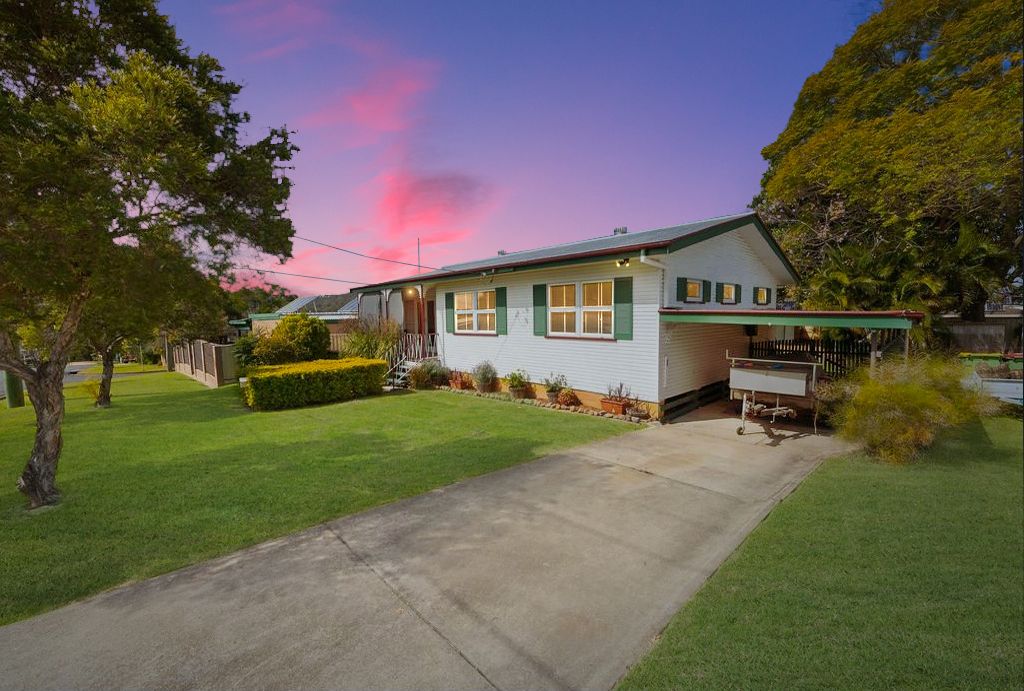 25 Trumpy Street, Silkstone QLD 4304 House For Rent Domain