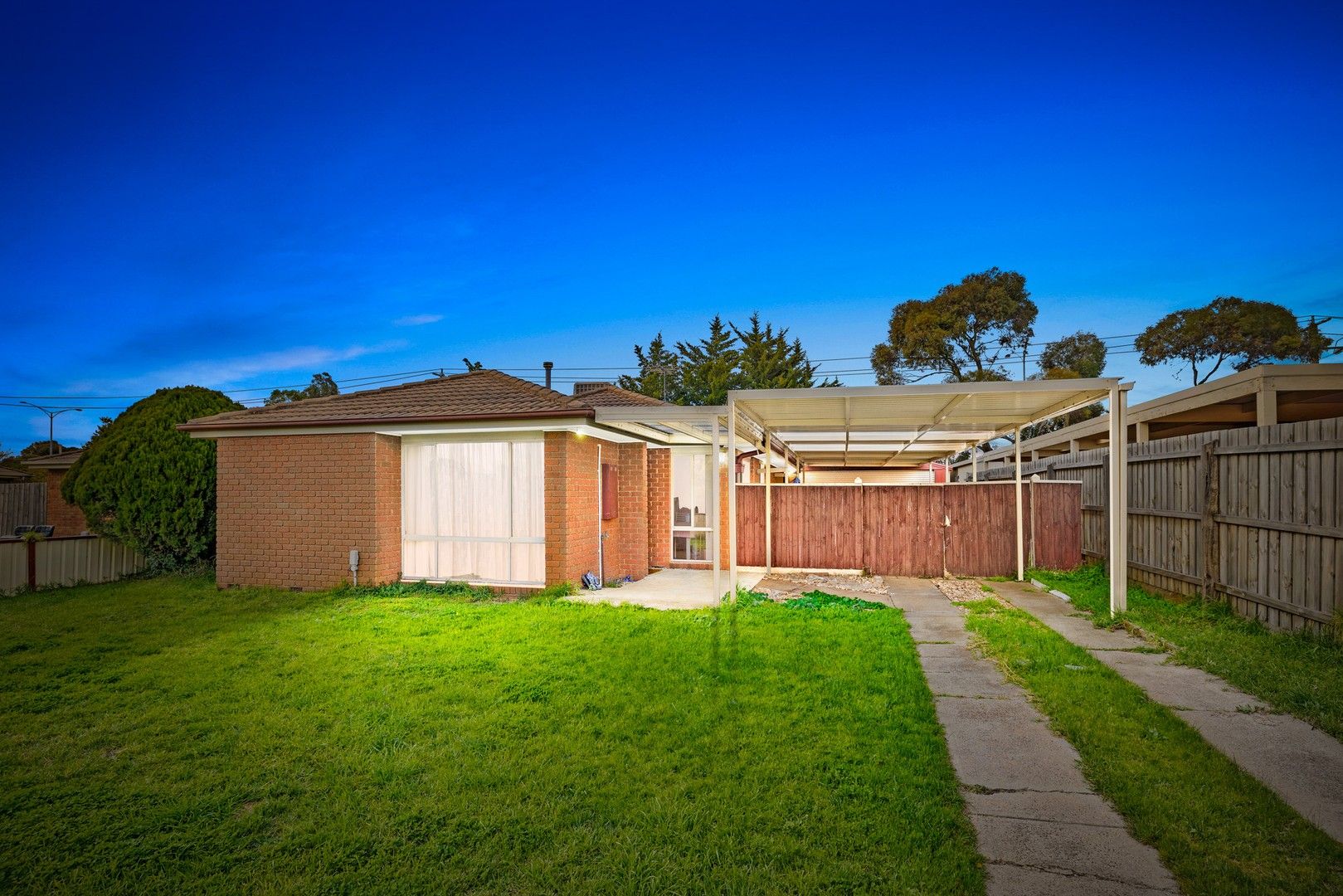 3 bedrooms House in 52 Whitsunday Drive HOPPERS CROSSING VIC, 3029