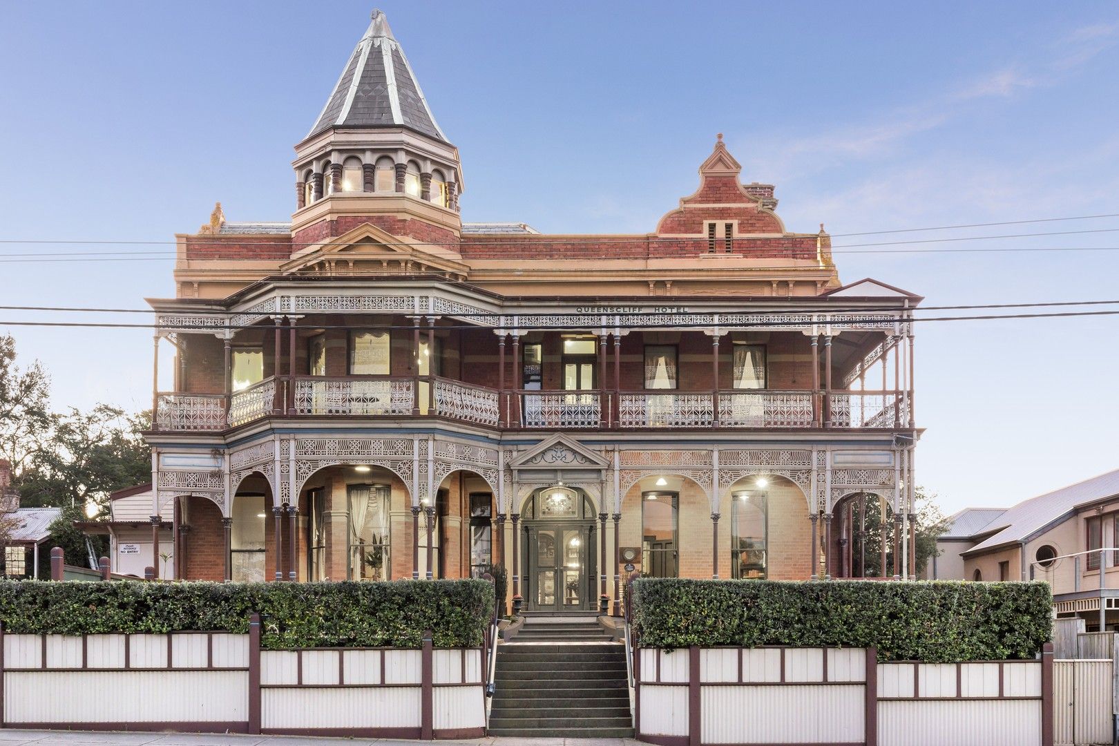 16 Gellibrand Street, Queenscliff Property History & Address Research
