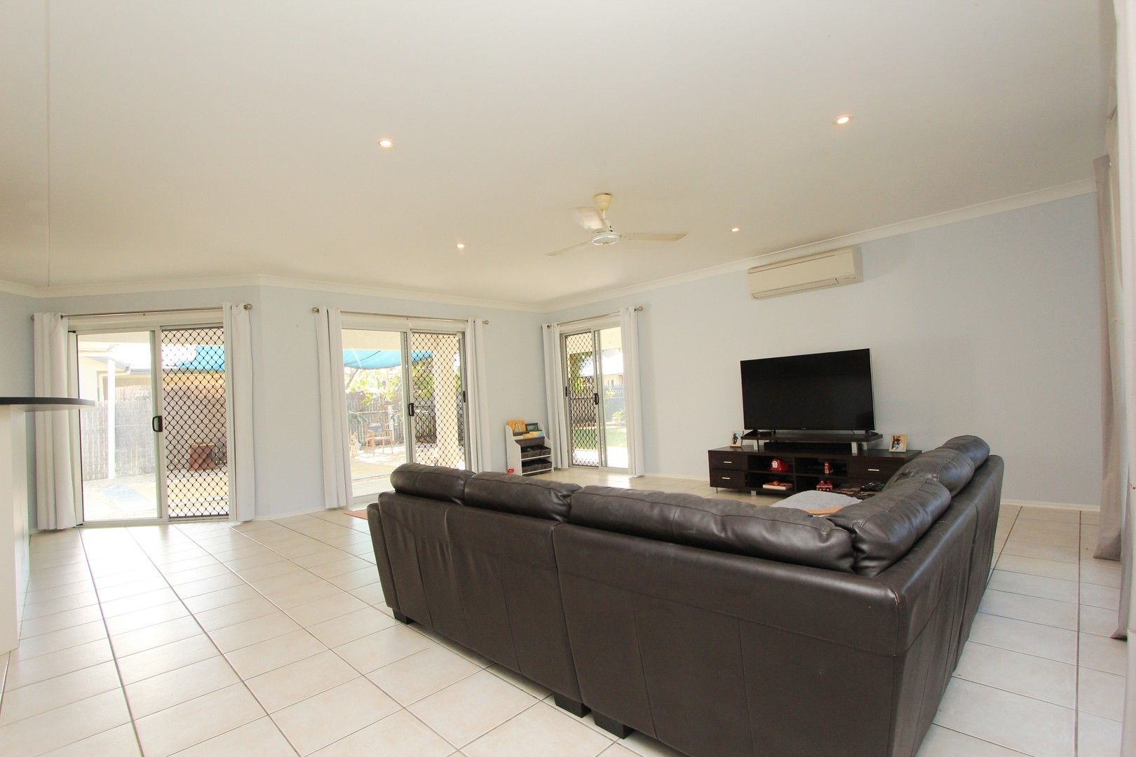 31 Pacific Avenue, Bushland Beach QLD 4818, Image 0