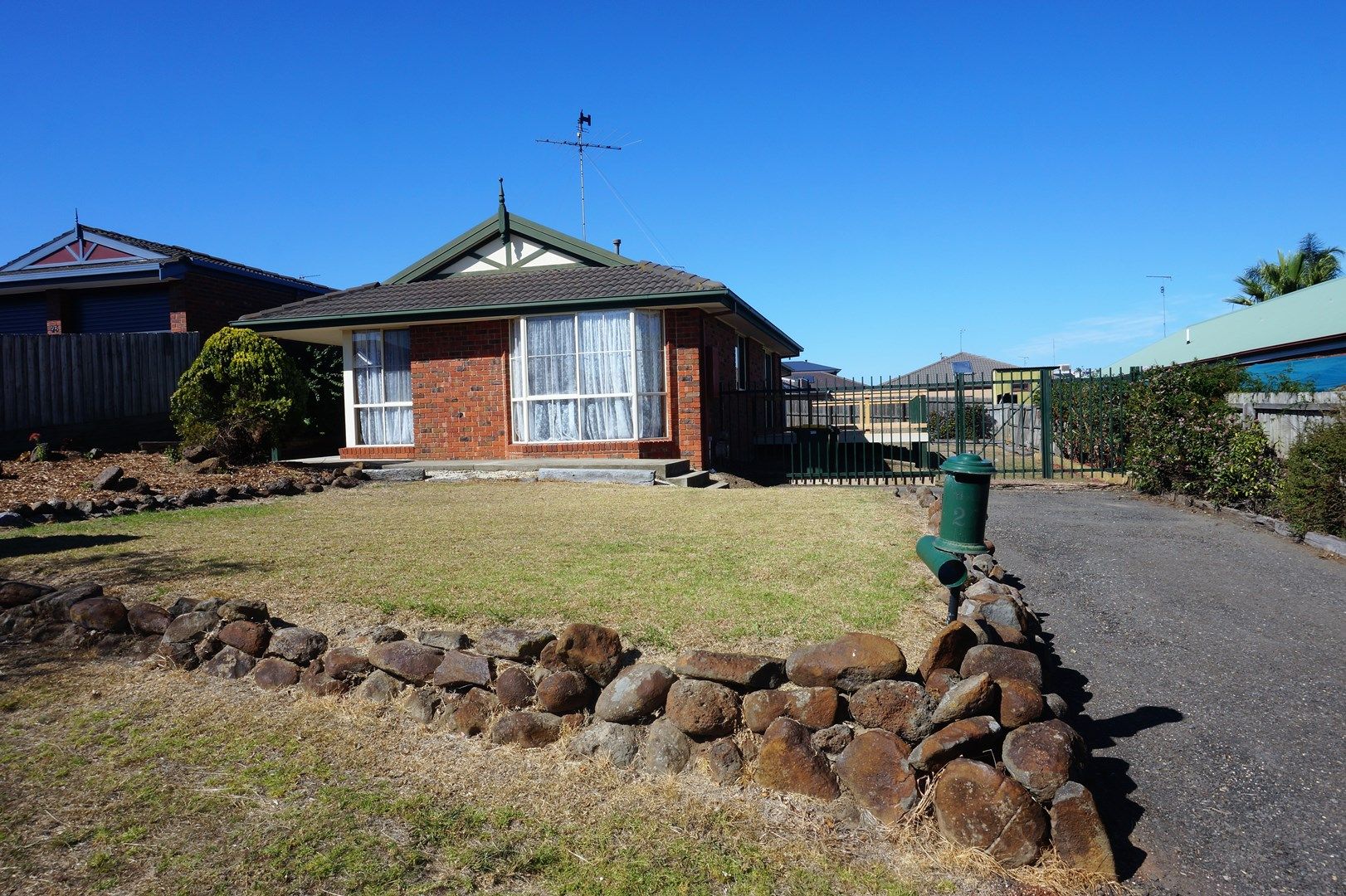 3 bedrooms House in 27 Townview Court LEOPOLD VIC, 3224