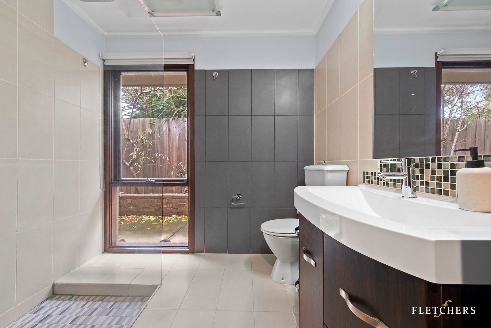 32 Bernhardt Avenue, Hoppers Crossing VIC 3029, Image 2