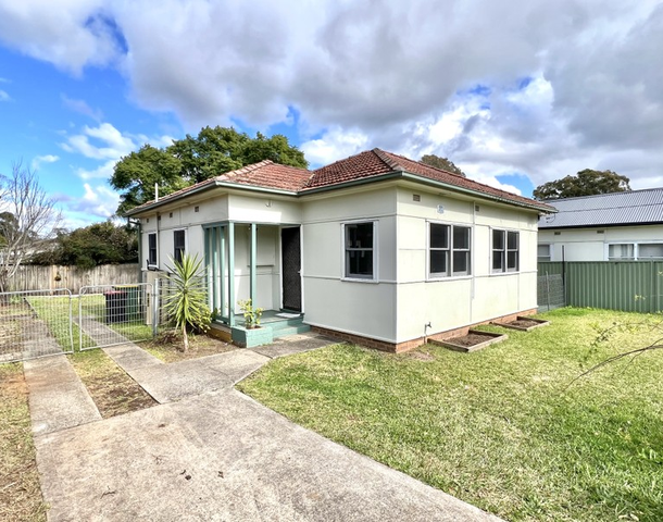 11 Uranus Road, Padstow NSW 2211