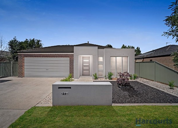 23 Lowry Crescent, Miners Rest VIC 3352