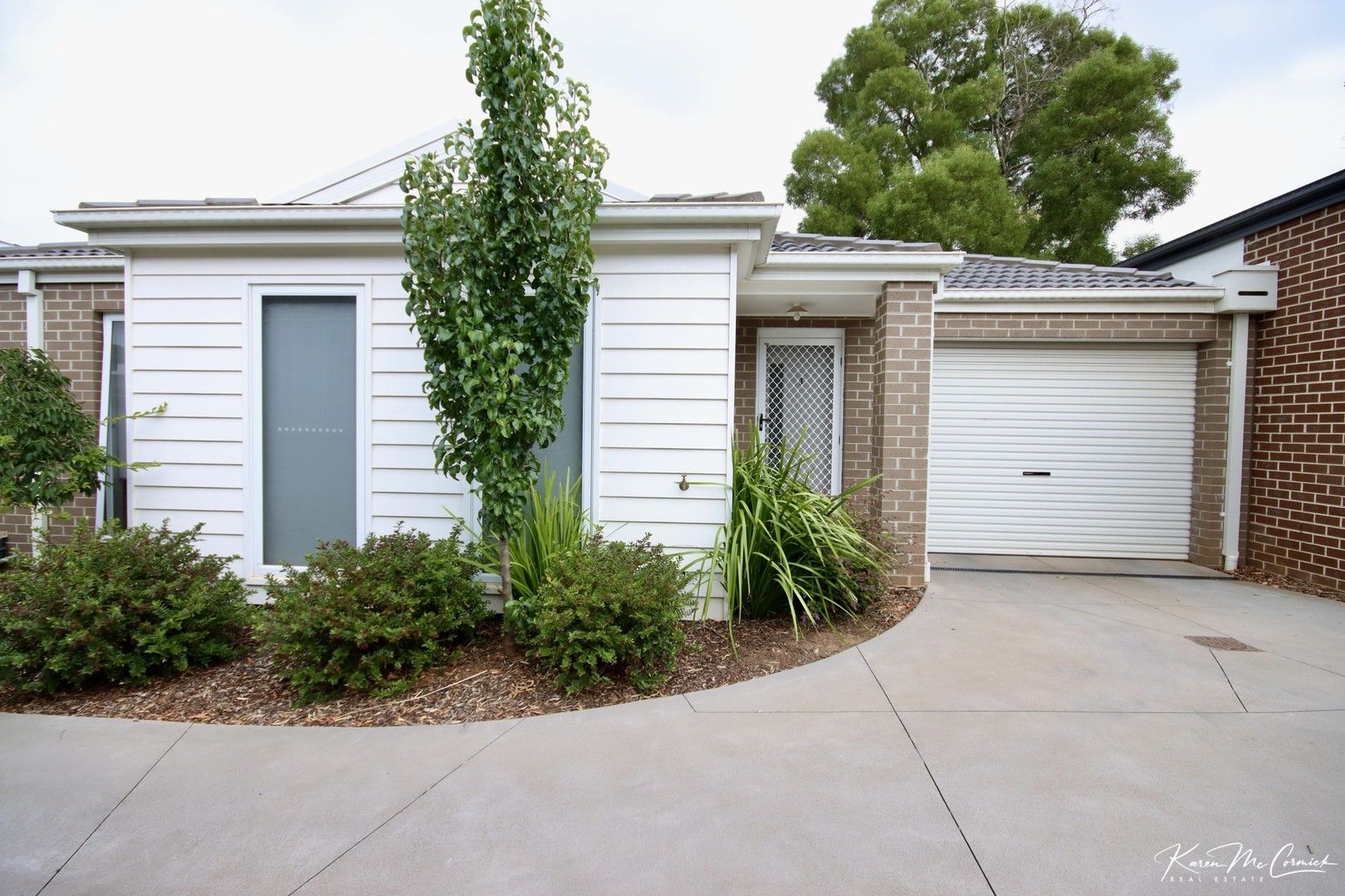 2 bedrooms Townhouse in 3/14 Lampard Road DROUIN VIC, 3818