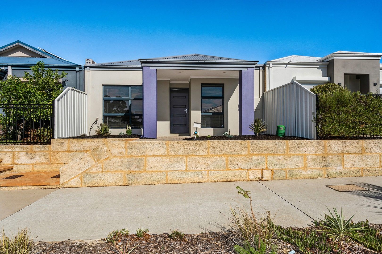 3 bedrooms House in 77 Hollyford Parade BUTLER WA, 6036