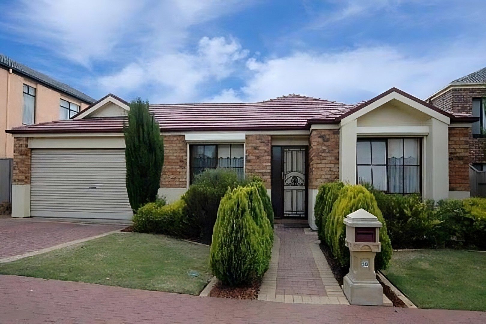 4 bedrooms House in 30 Benthall Ave OAKDEN SA, 5086
