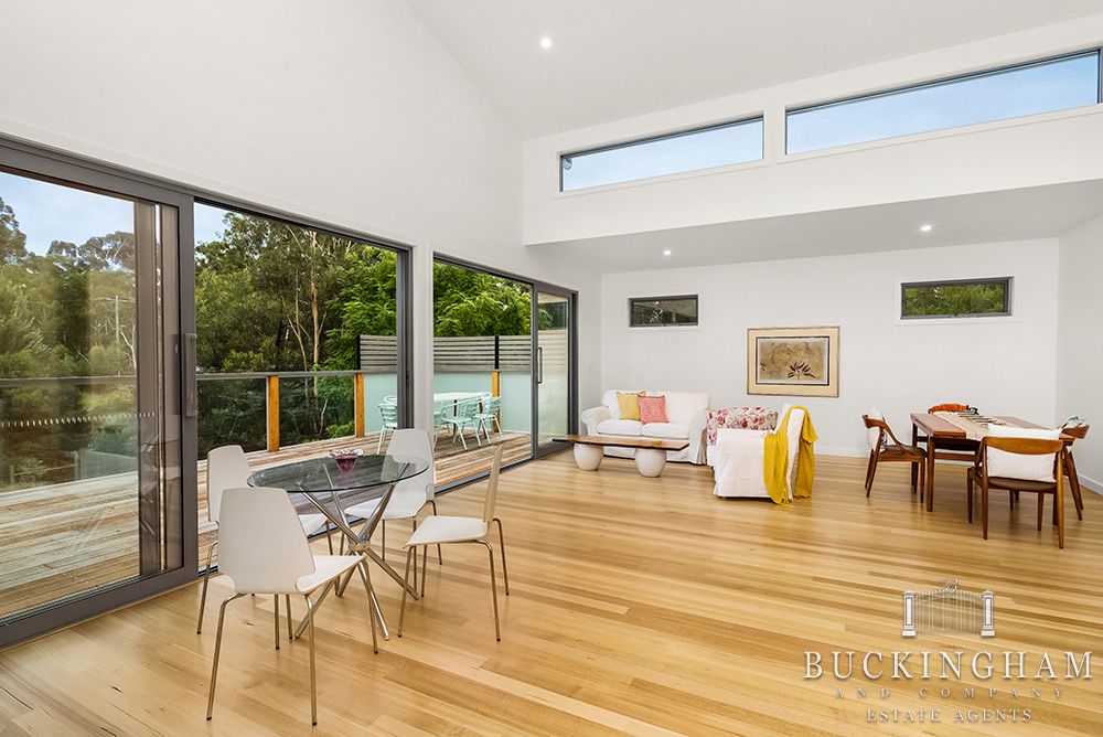 8 Haleys Gully Road, Hurstbridge VIC 3099, Image 2