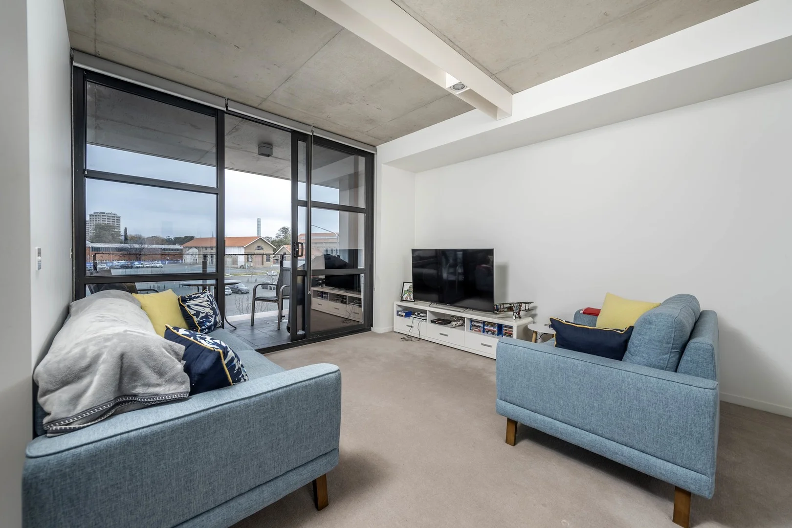 10/27 Eastlake Parade, Kingston ACT 2604