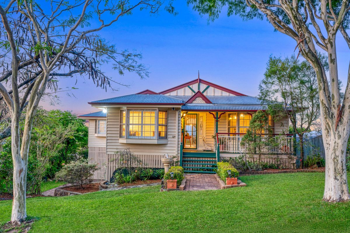 5 bedrooms House in 40 Ironwood Street ASPLEY QLD, 4034