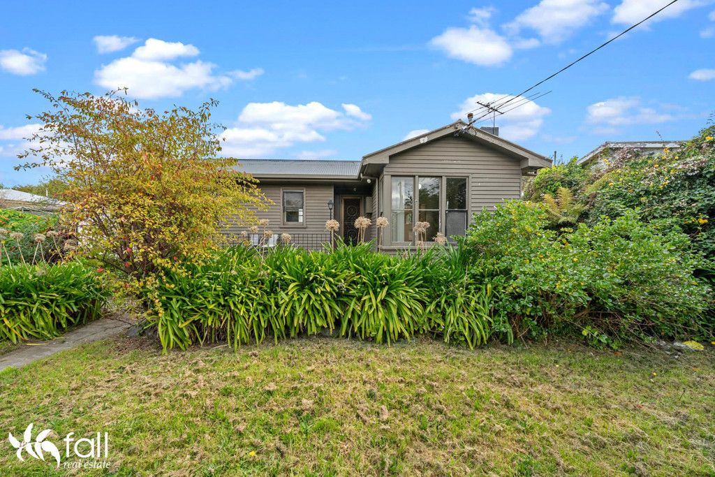 4 bedrooms House in 1/12 Penguin Drive GLENORCHY TAS, 7010