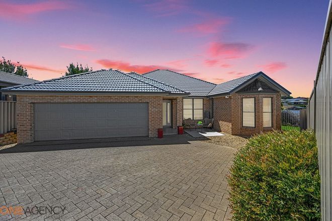 Picture of 5 Gregory Place, ORANGE NSW 2800