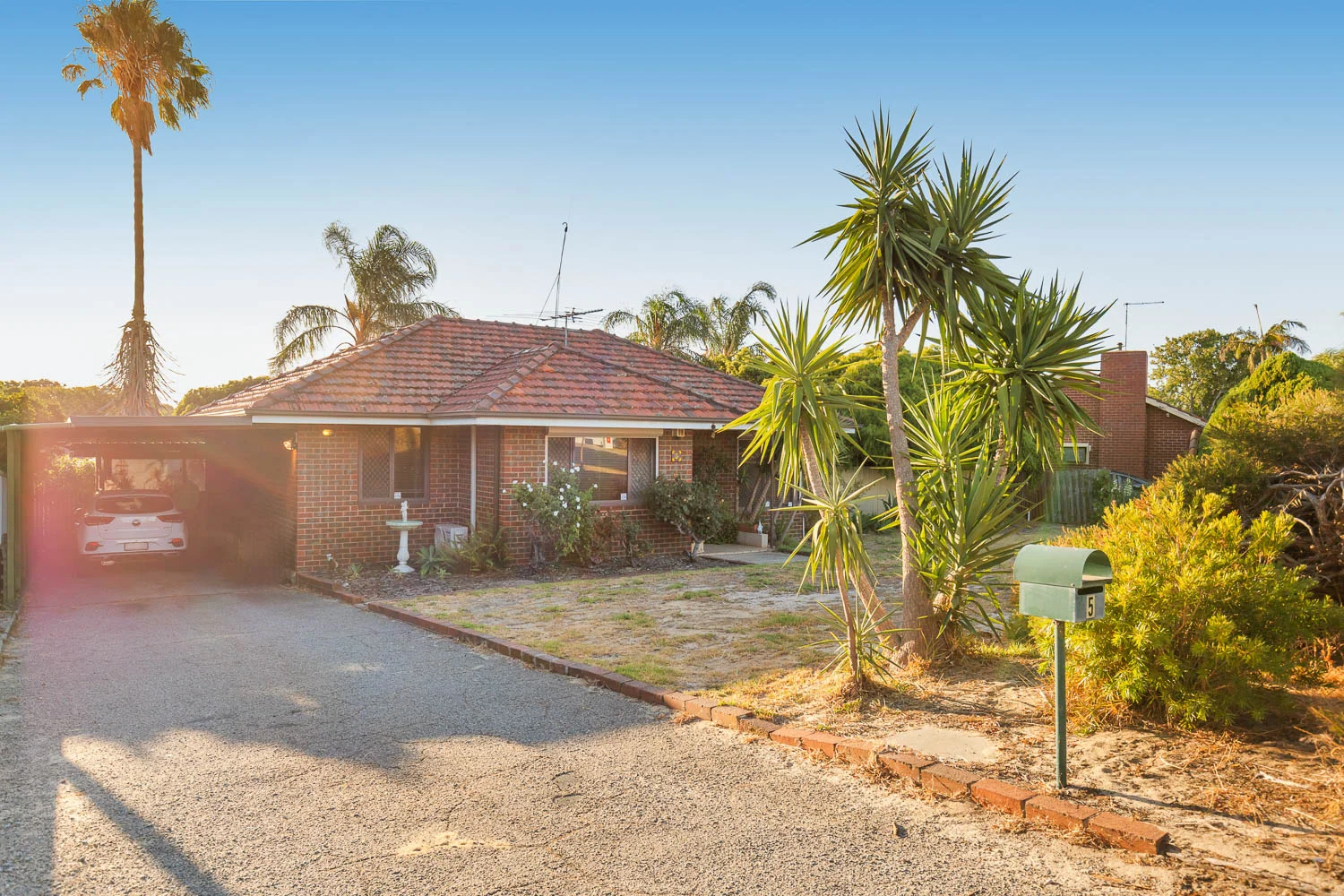 5 Hilory Street, Coolbellup WA 6163