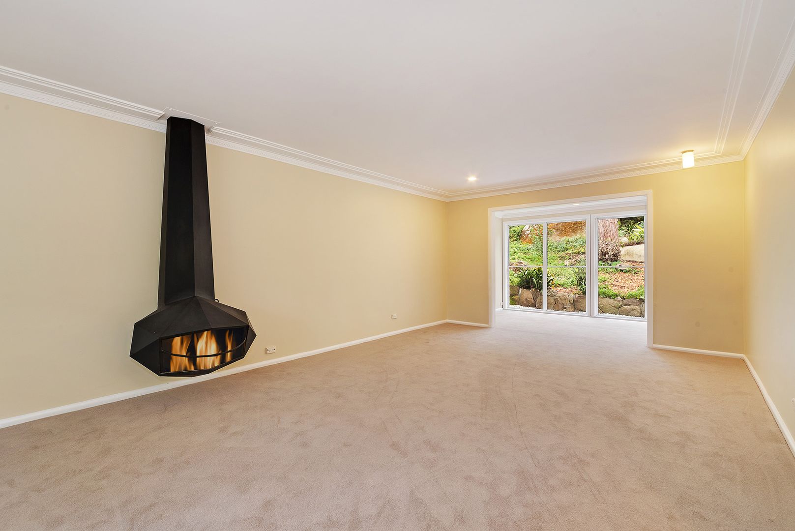 25 Valerie Avenue, Chatswood NSW 2067, Image 2