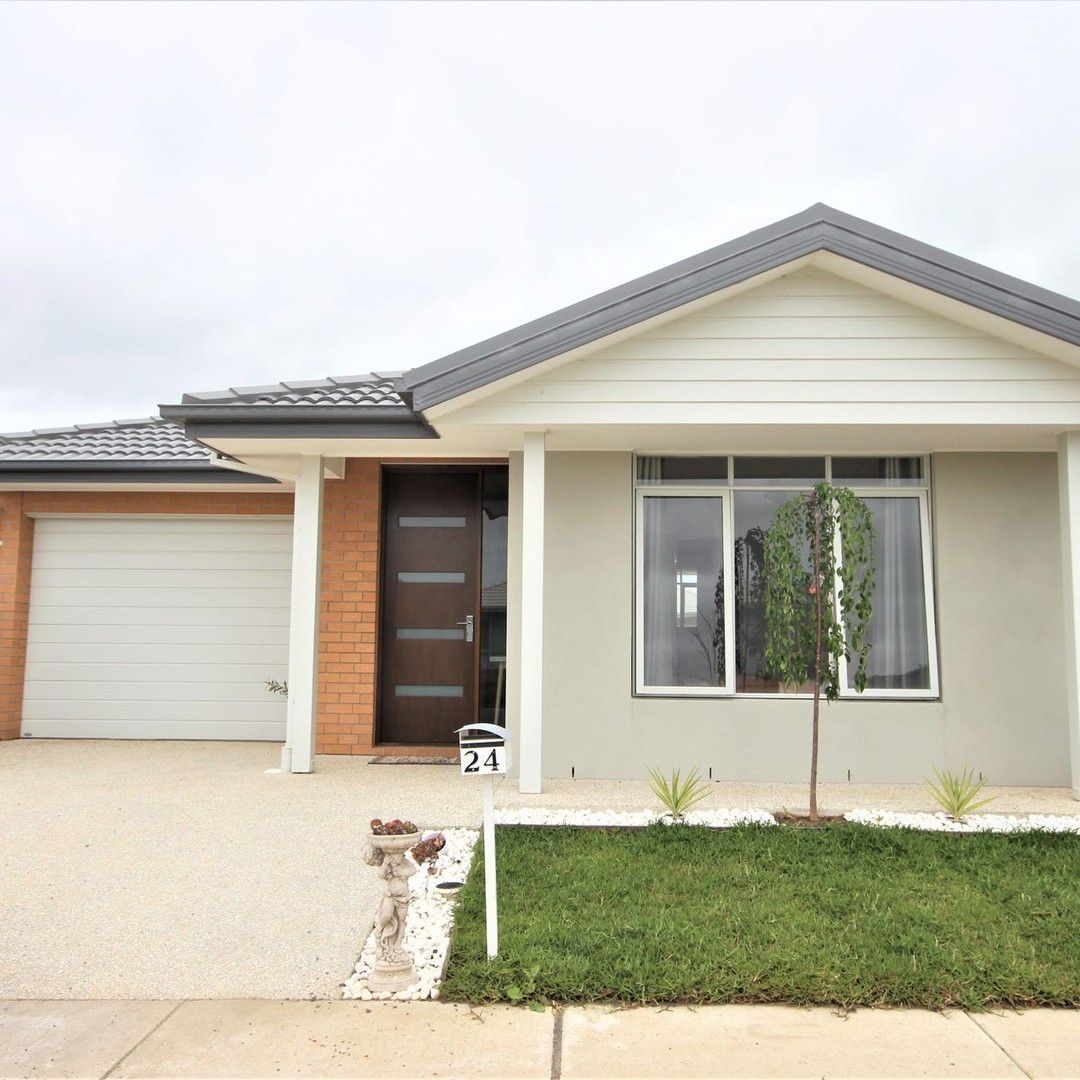 4 bedrooms House in 24 Arnold Circuit CHARLEMONT VIC, 3217