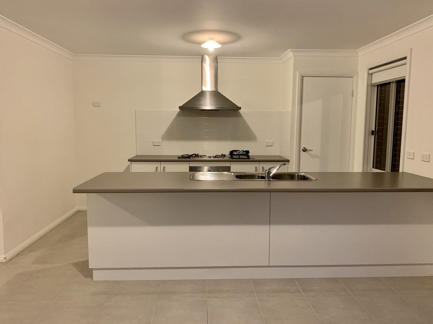 38 Strauss Street, Springdale Heights NSW 2641 Townhouse For Rent