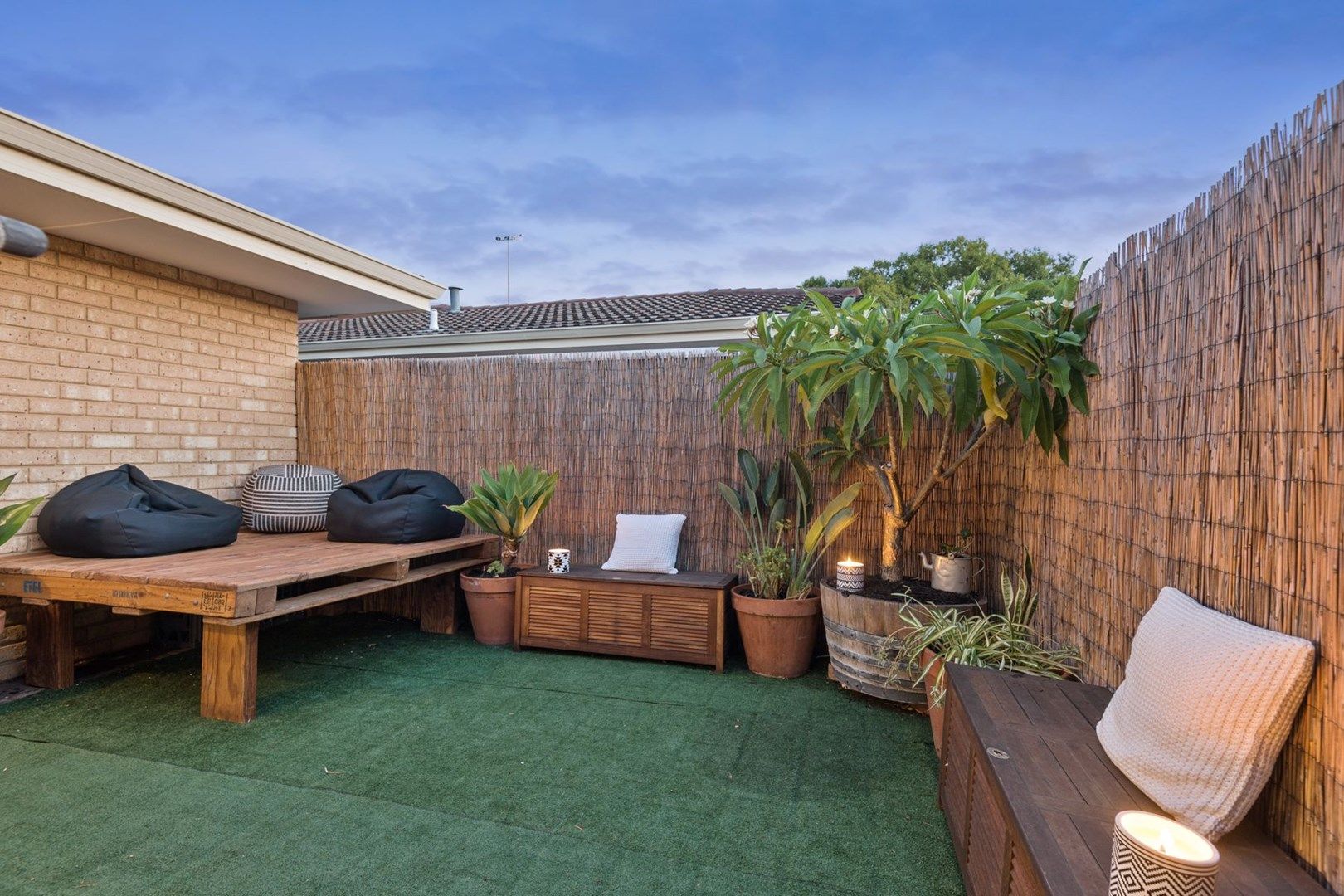 2/162 Salvado Road, Wembley WA 6014, Image 0