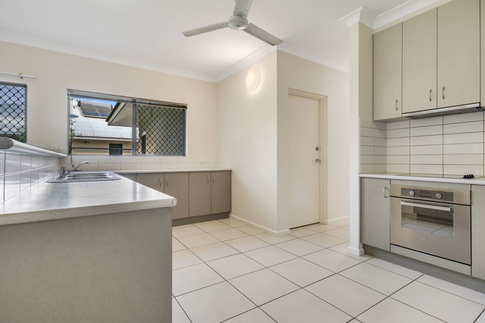 85 Matla Crescent, Lyons NT 0810 House For Rent 800 Domain