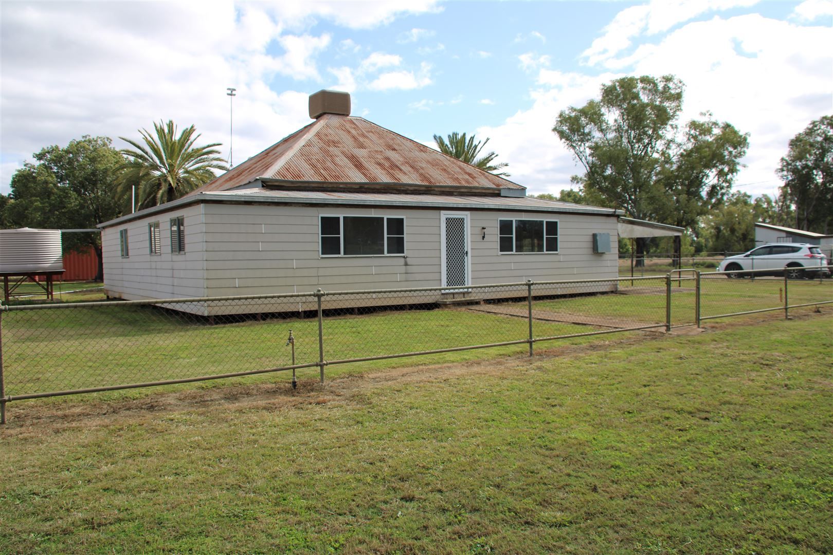 26 Purcell Drive, Narrabri NSW 2390, Image 2
