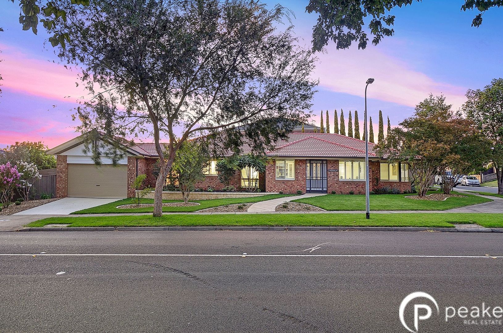 1 Renwarl Close, Berwick VIC 3806 Domain