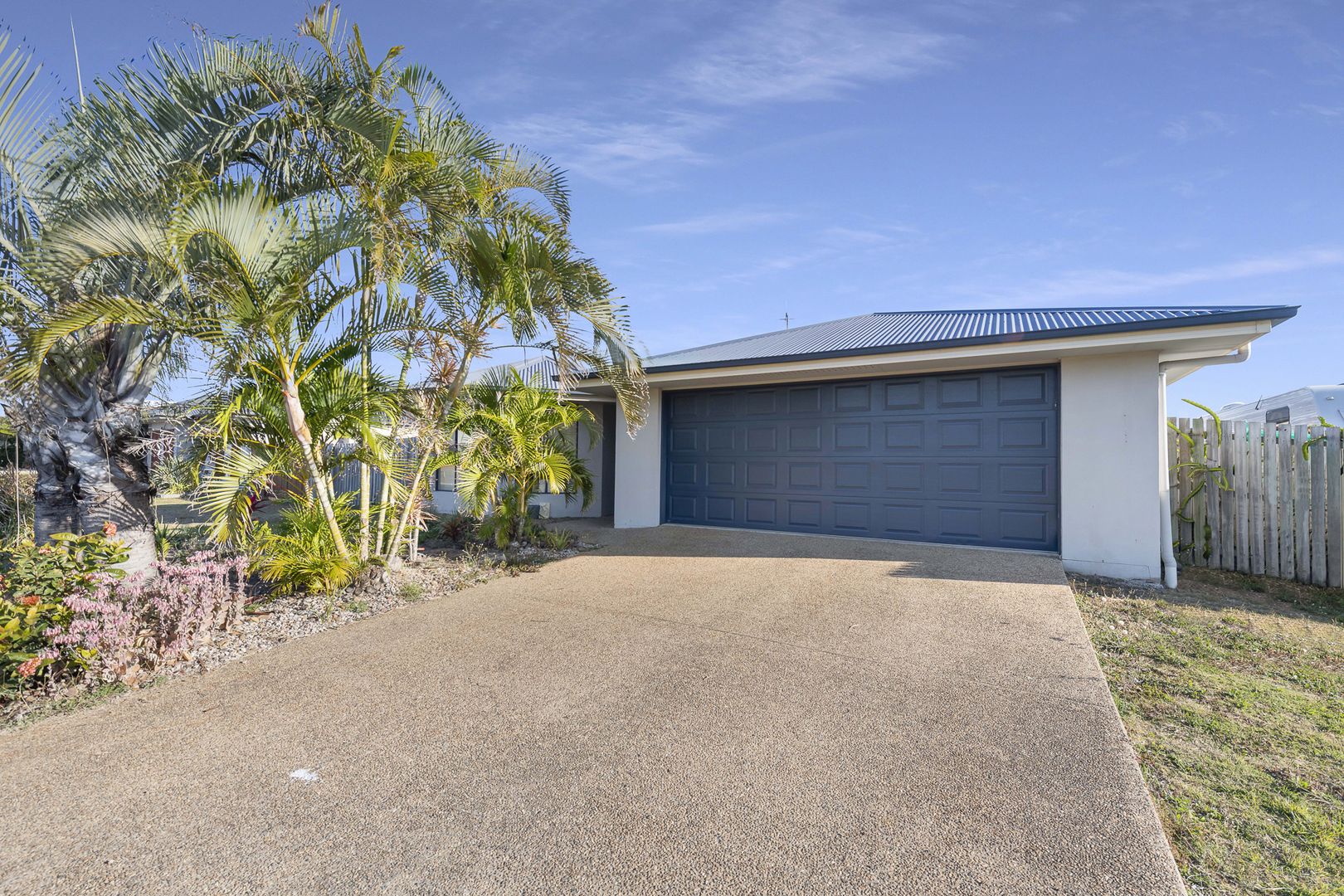 5 Peggy Drive, Coral Cove QLD 4670, Image 1