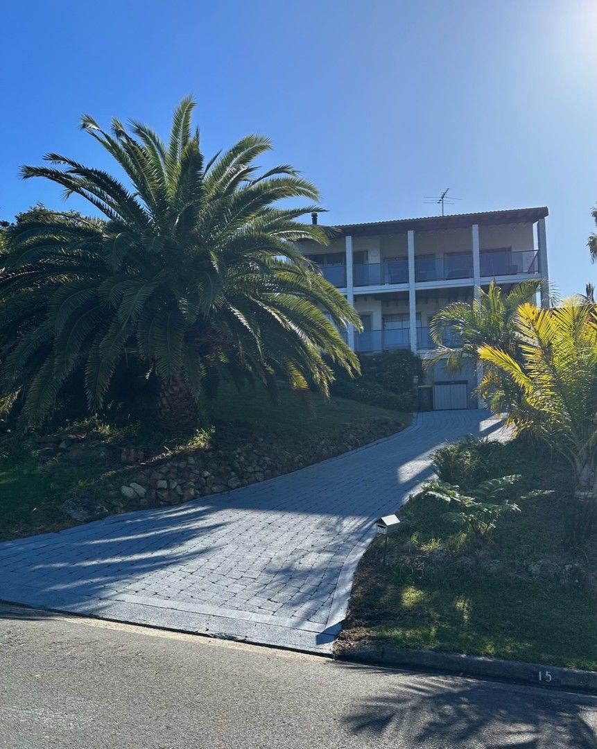 4 bedrooms House in 15 Greenwood Avenue BELMONT NSW, 2280