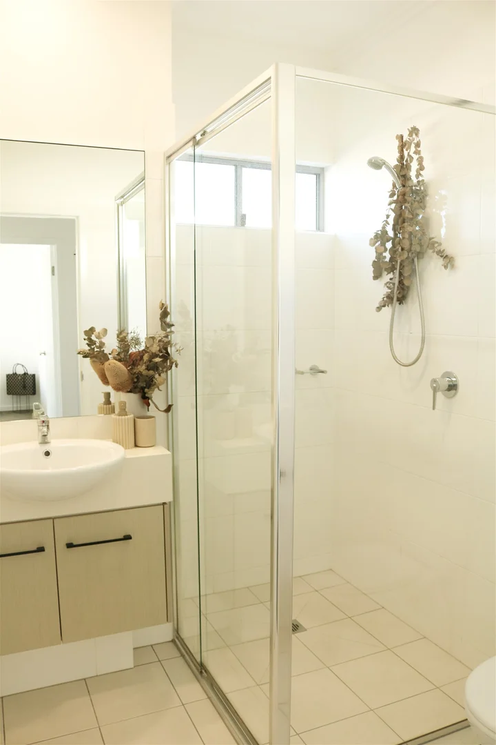 Additional image 18 of 2 Gaven Crescent, Mermaid Beach QLD 4218