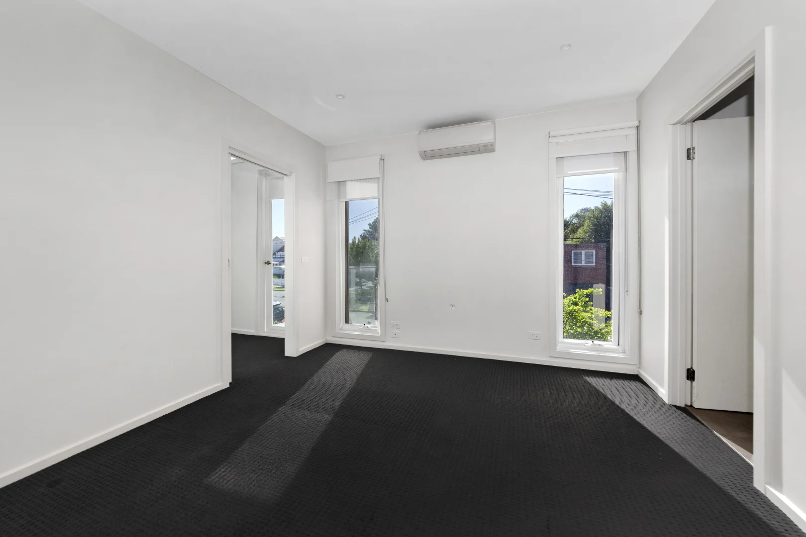 Additional image 6 of 2/6 Lake Street, Carnegie VIC 3163