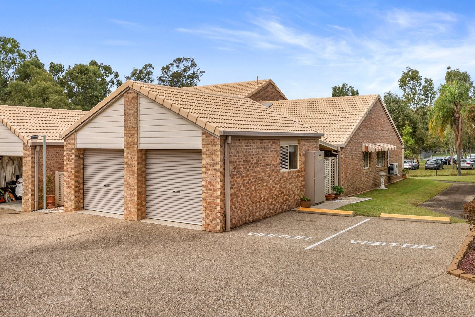 17/10 Rowe Close, Wishart QLD 4122, Image 1