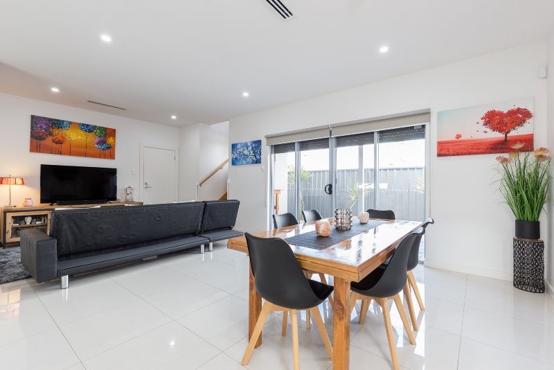 3 bedrooms Townhouse in 1/30 West Lakes Boulevard ALBERT PARK SA, 5014