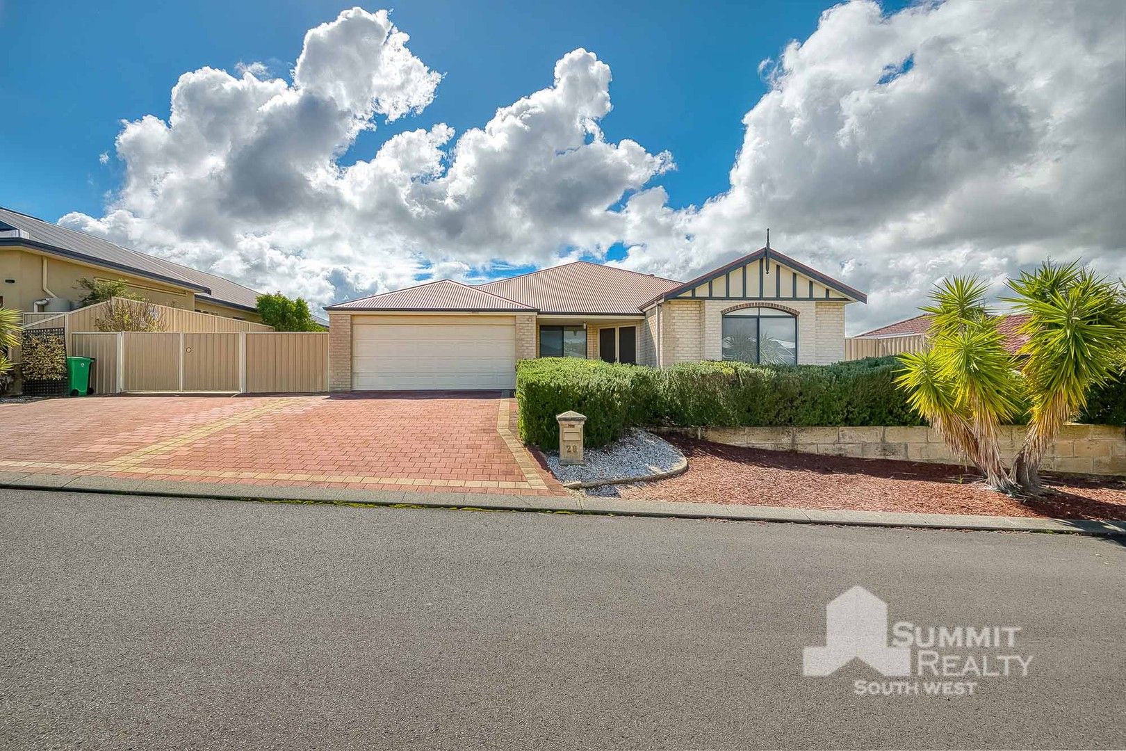 28 Vaughans Way, Australind WA 6233, Image 0