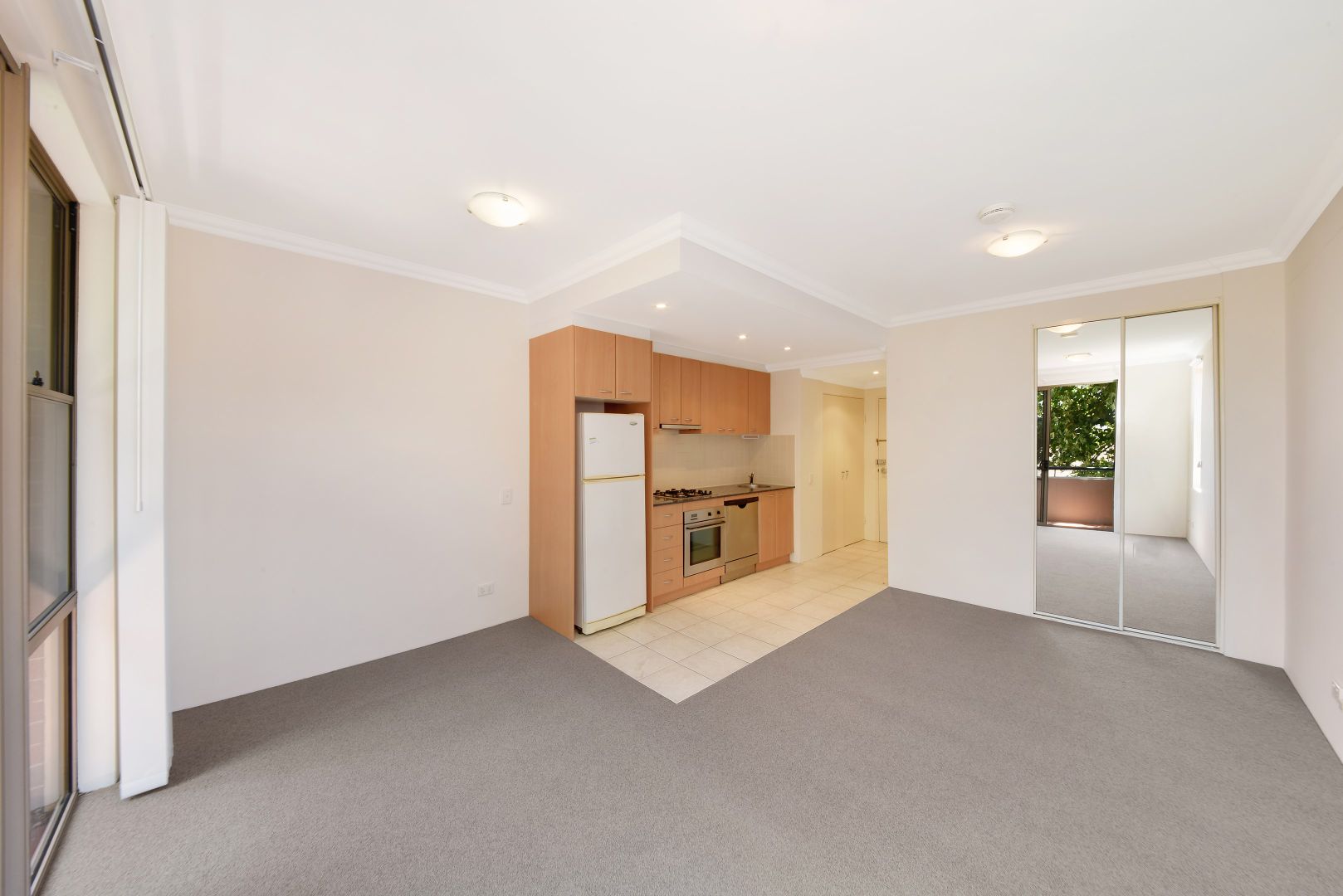 25/13 Ernest Street, Crows Nest NSW 2065, Image 2