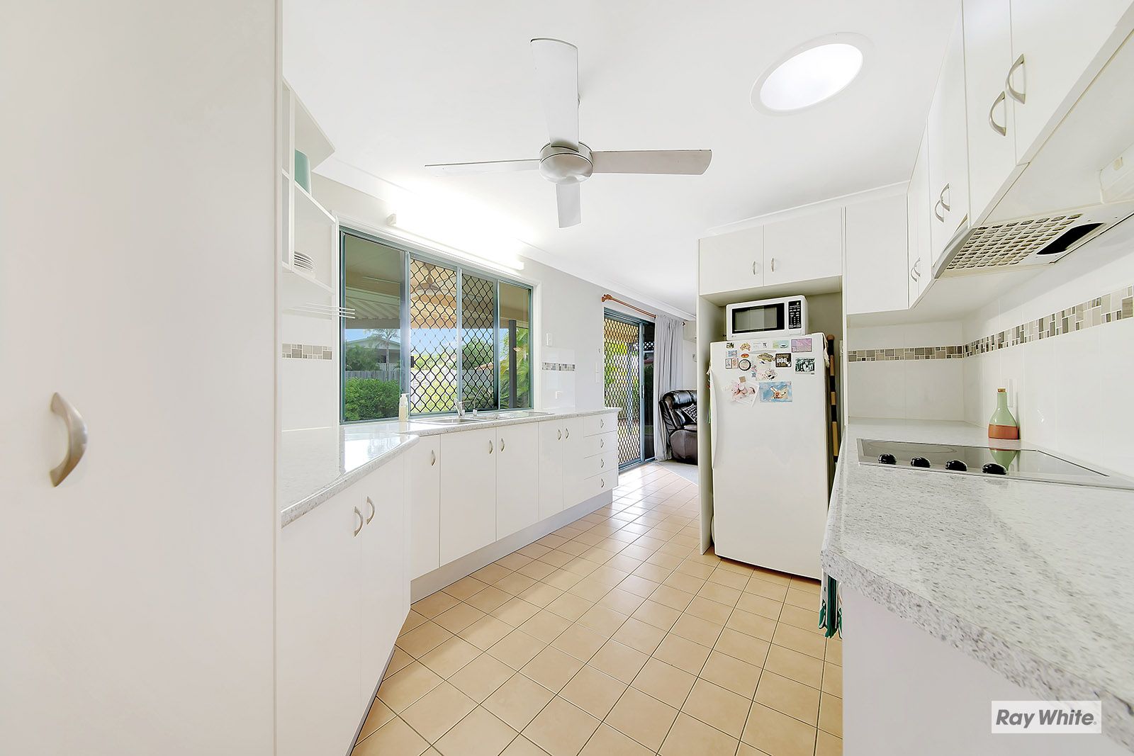 10 Quandong Court, Taranganba QLD 4703, Image 2