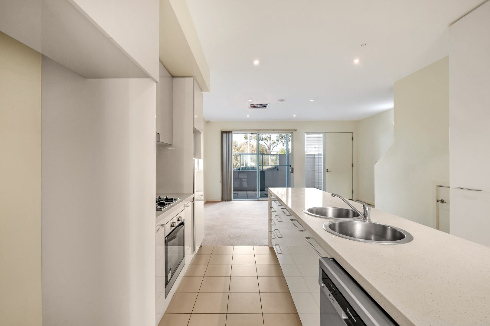 25 Tarni Court, New Port SA 5015, Image 2