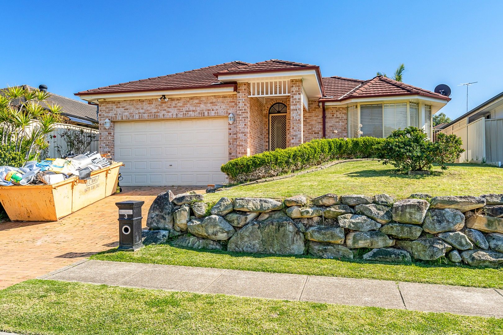 4 bedrooms House in 3 Honeyeater Terrace GLENWOOD NSW, 2768