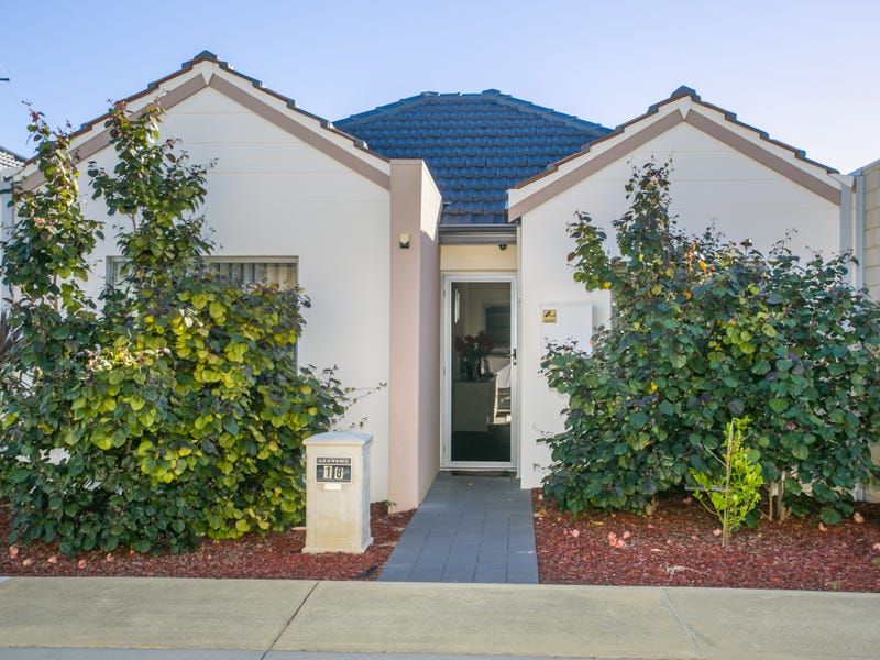 18 Nashville Loop, Currambine WA 6028, Image 0