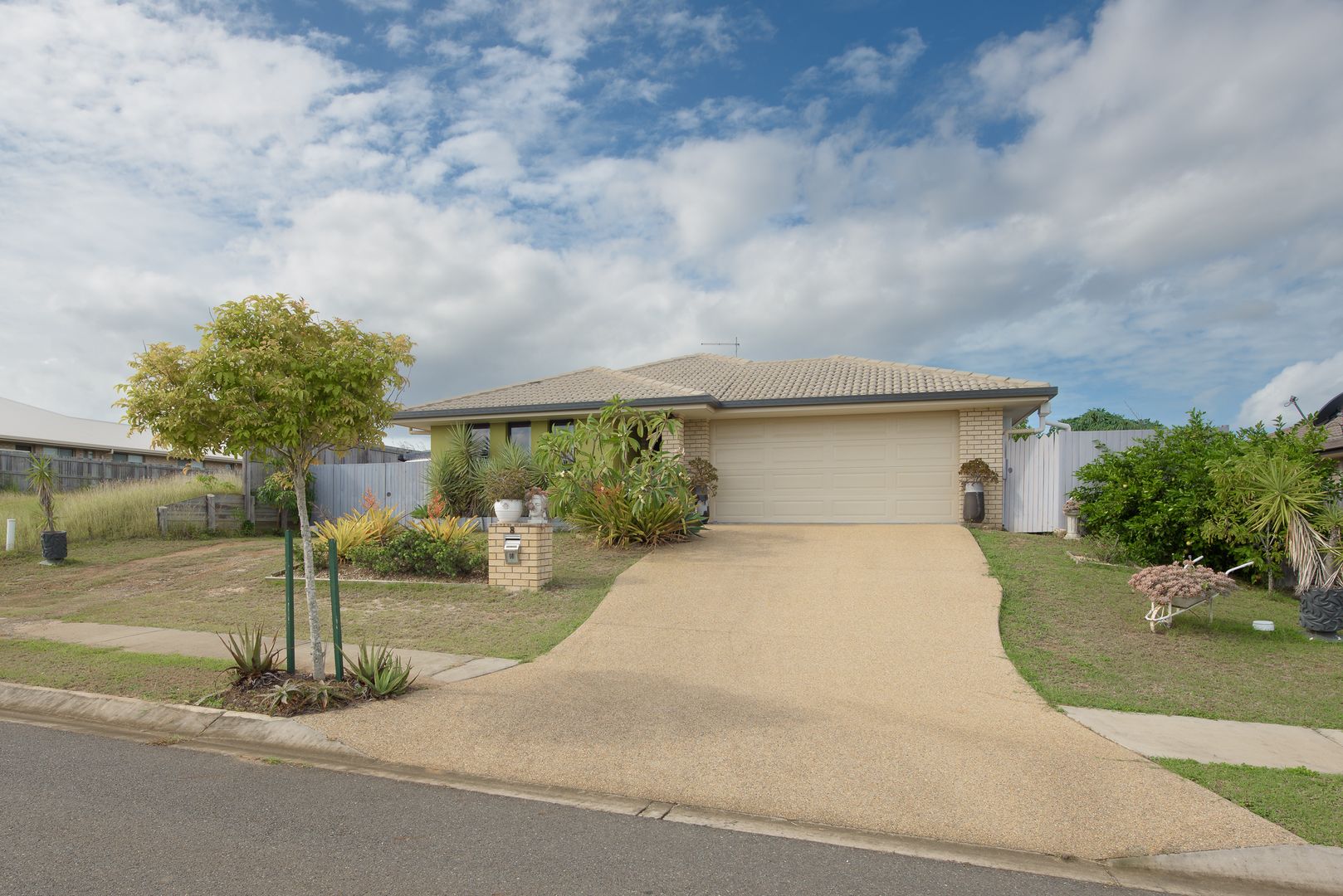 8 Oxford Street, Calliope Property History & Address Research Domain