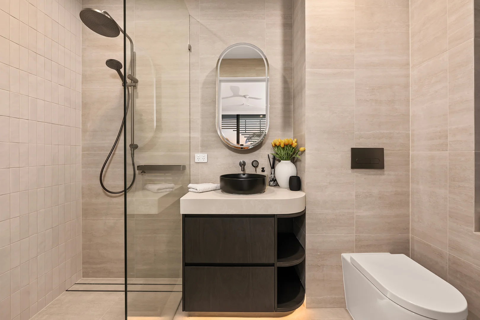 Additional image 22 of 2/4 Paradise Parade, Paradise Point QLD 4216