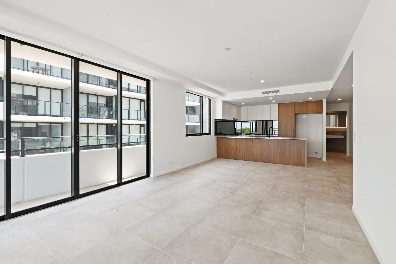 Additional image 2 of 2408/1 Grant Avenue, Hope Island QLD 4212