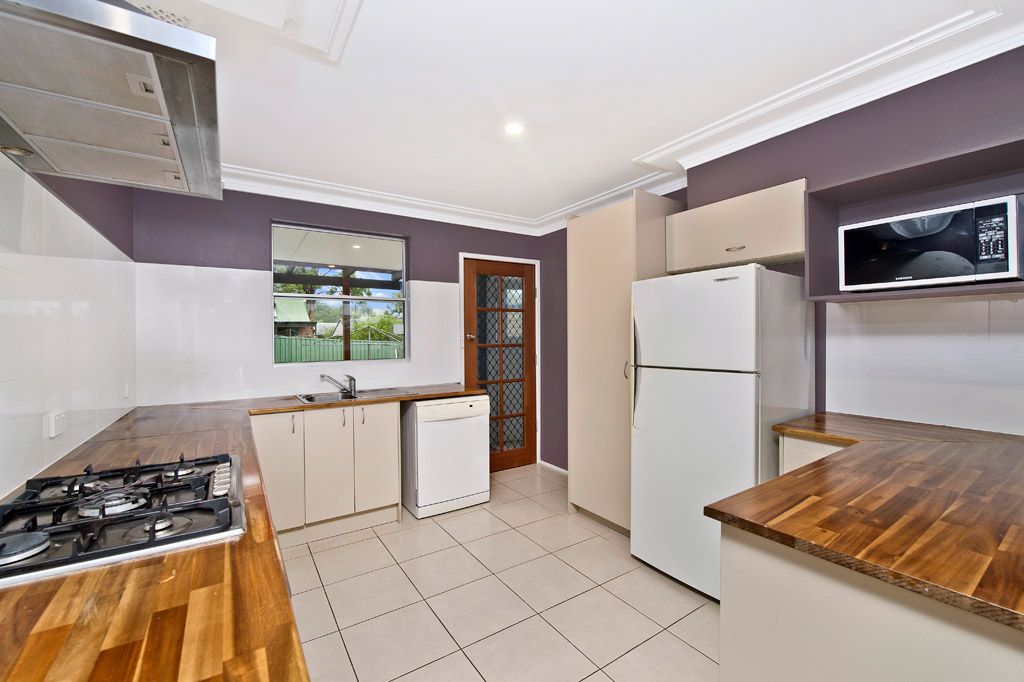 32 Regatta Crescent, Port Macquarie NSW 2444, Image 2