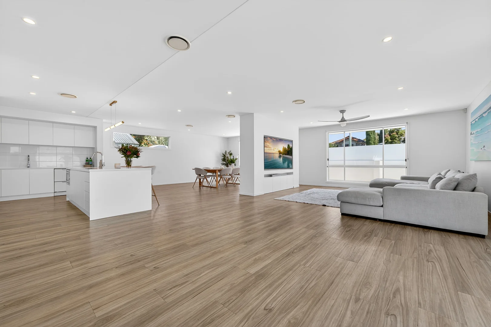 Additional image 13 of 16 Montserrat Court, Clear Island Waters QLD 4226